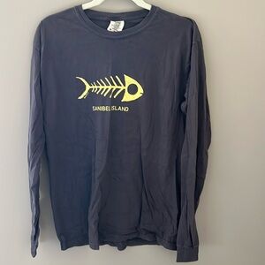 Long sleeve t-shirt